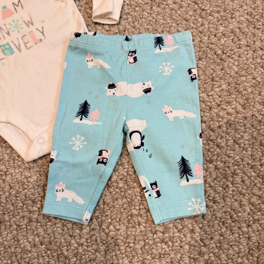 Carters Baby Girls Size 3 Months I Am Snow Lovely Bodysuit and Leggings Set - Picture 2 of 5